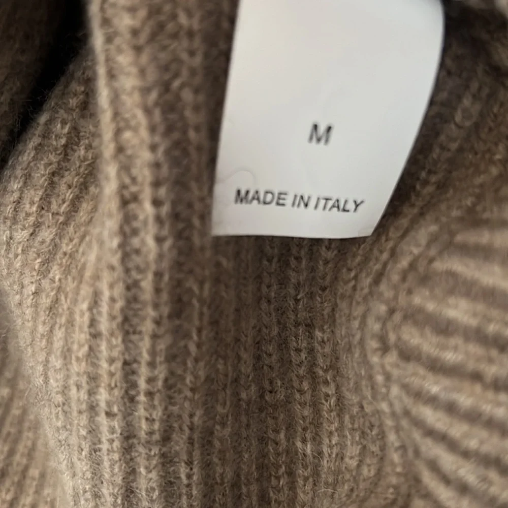 Brunello Cucinelli 100% cashmere cardigan - Picture 9 of 15